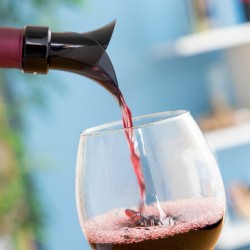 Tapu00f3n Dispensador Aireador de Vino 2 en 1 Wintopp InnovaGoods